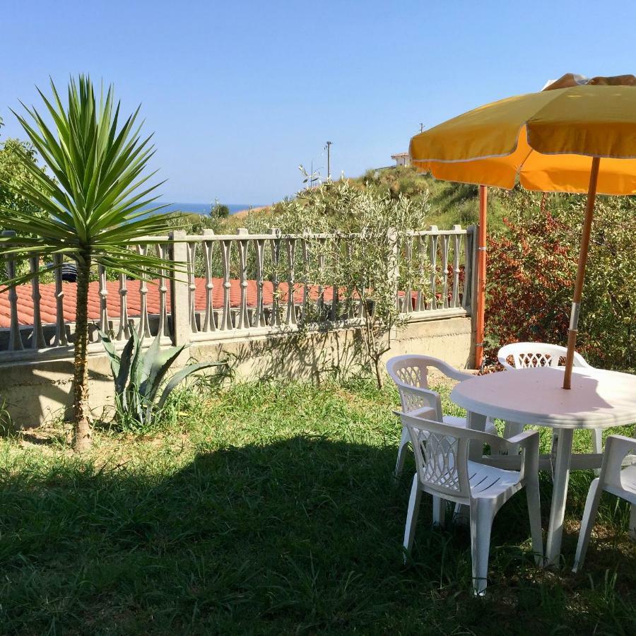 Alba Blu Apartment Santa Caterina Dello Ionio Marina Exterior photo